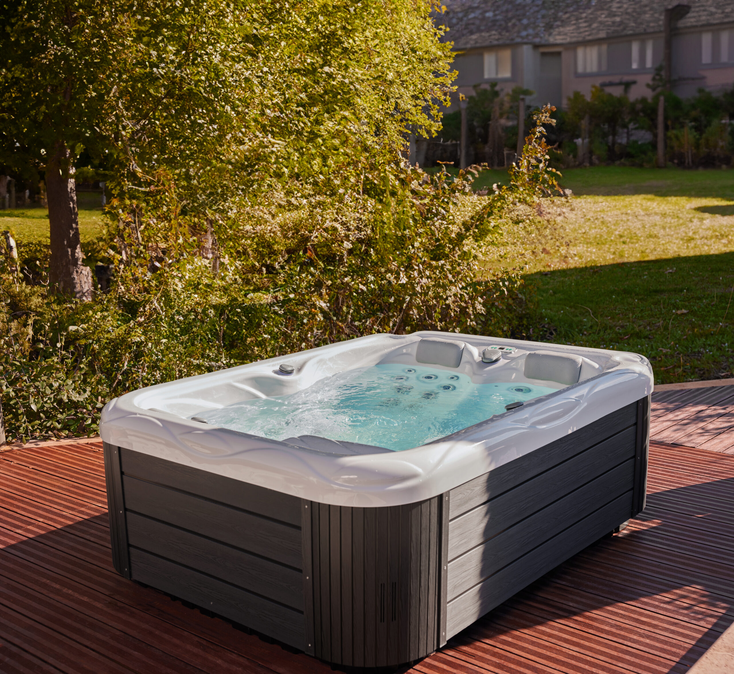 Atlanta Hot Tub - Image 7