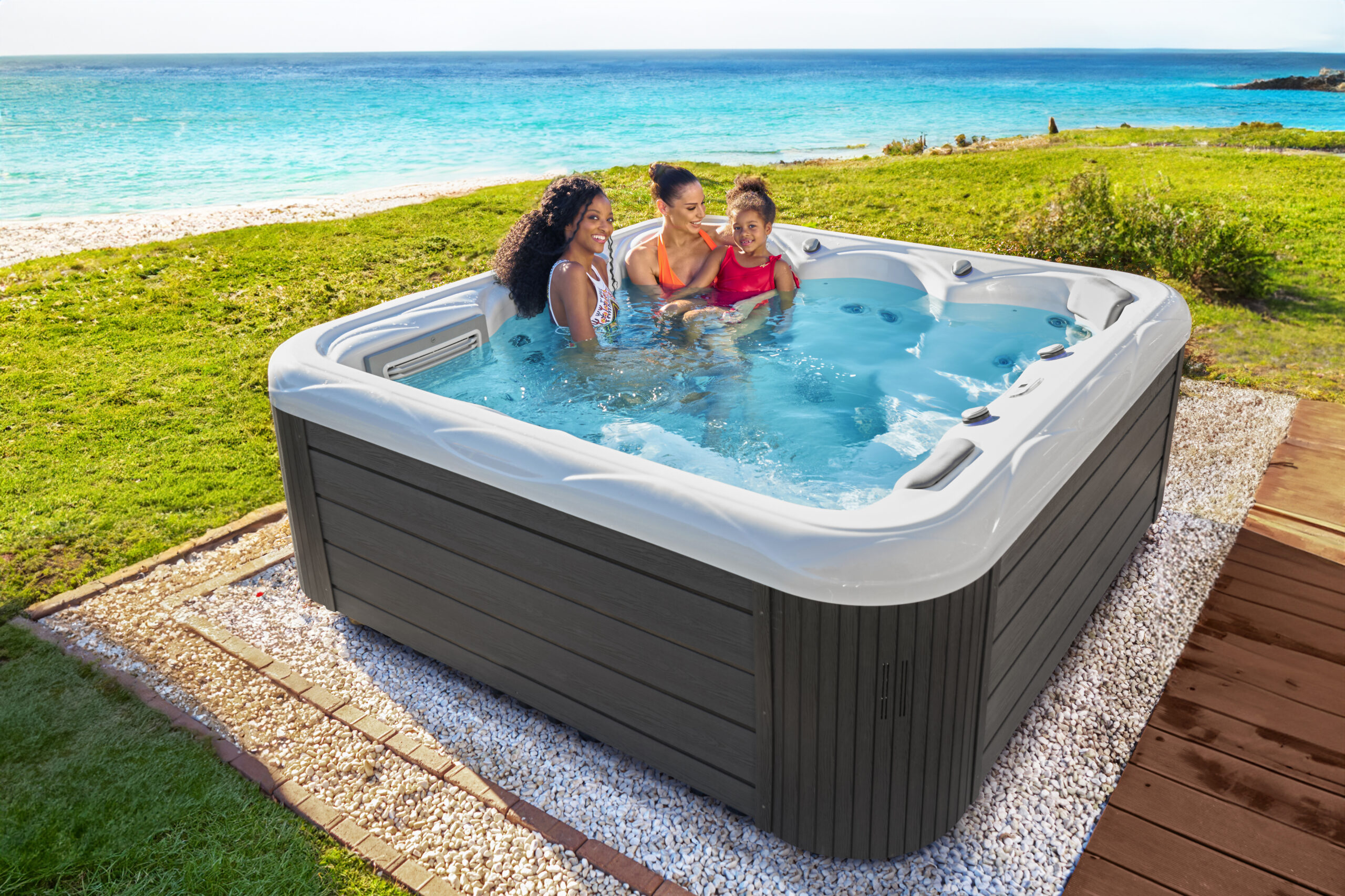 New York Hot Tub - Image 10